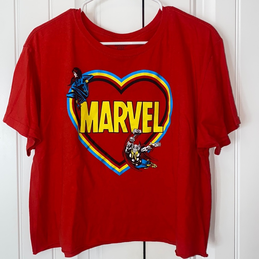 Red heart Marvel Hero Crop Tee